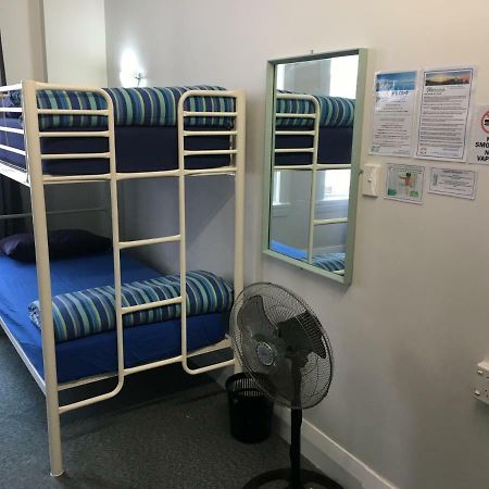 Harbourside City Backpackers Tauranga Exterior photo
