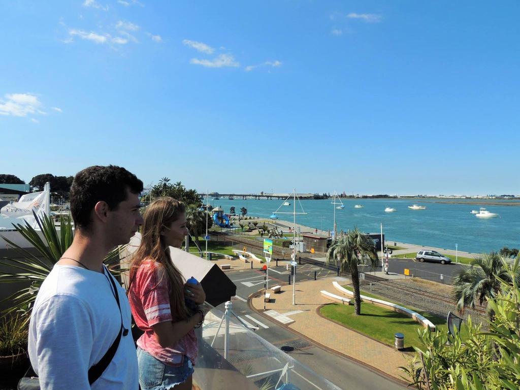 Harbourside City Backpackers Tauranga Exterior photo